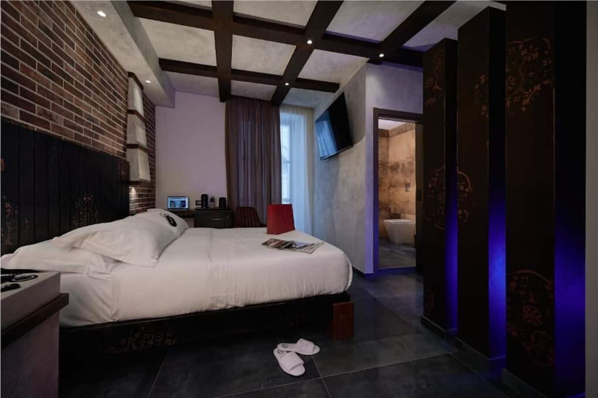 Dubbelrum - balkong - utsikt mot staden