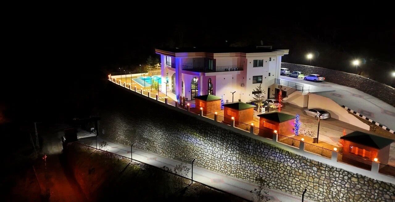 المنشأة من الخارج