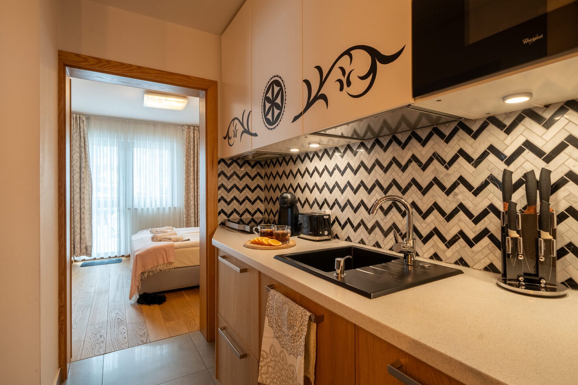 Apartament, 1 dormitori, balcó | Cuina privada | Frigorífic, microones, placa de cuina i rentaplats 