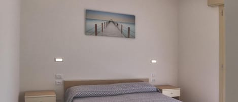 Huoneisto, 2 makuuhuonetta, parveke, kaupunkinäköala | 2 makuuhuonetta