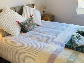 Room - St Gervais Le Fayet Luxury 2 bedroomed apartment with exceptional views! Terrace (Saint-Gervais-les-Bains)