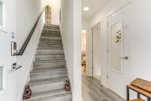 Interior - Perch - Modern Queen Anne Retreat with Rooftop & Guitar (Seattle)