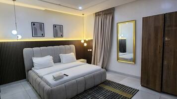 Apartemen Mewah, balkon, pemandangan kota | Wi-Fi gratis
