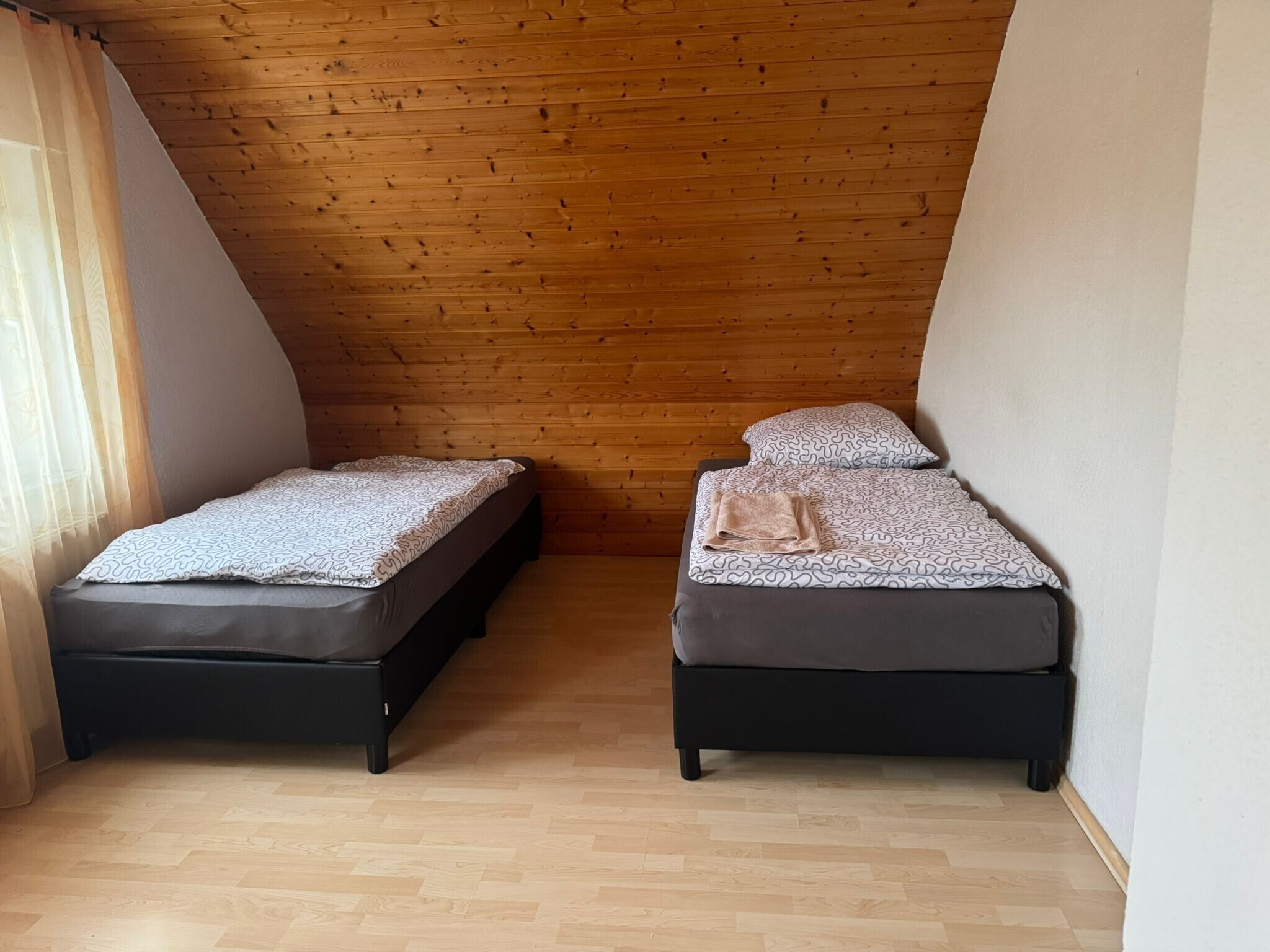 1 soverom, strykejern/-brett, wi-fi og sengetøy