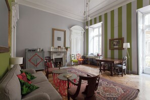 Living area - Bellini Palace The best b&b down town (Torino)