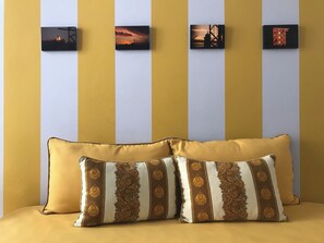 6 bedrooms, iron/ironing board, bed sheets - Bellini Palace The best b&b down town (Torino)