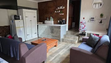 Hus - 1 soveværelse - handicapvenligt - ryger | Stue