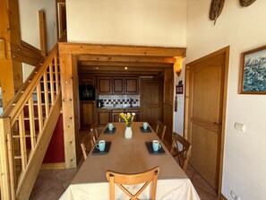 Dining - Spacious apartment, panoramic view - 6 guests (Villard-sur-Doron)