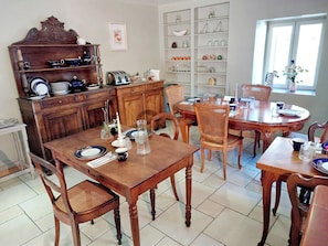 Dining - Bluedothotel France (Magnac-Laval)