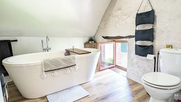 Comfort Double Room, Garden View | Bathroom