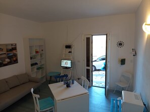 Interior - Holiday Home 'Turchese' with Sea View (Posada)