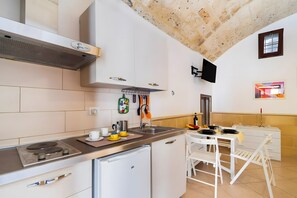 Private kitchen - Apartment 'Sambiasi Vacanze' with Air Conditioning (Nardò)