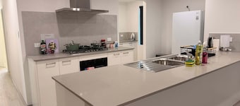 Mandurah escape with an ensuite in each room!