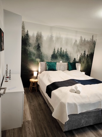 2 室のベッドルーム、アイロン / アイロン台、WiFi、ベッドシーツ. Vacation apartment Kampic "Forest Suite"