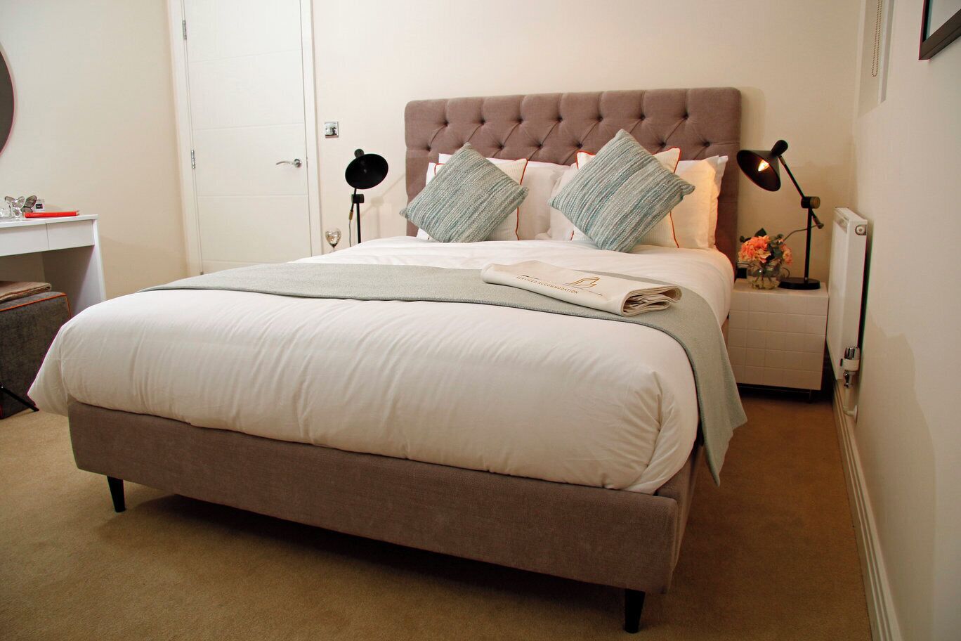 2 bedrooms, desk, iron/ironing board, travel cot