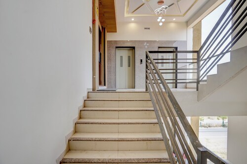 HOTEL LEGENTA