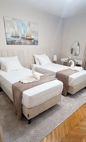 Room - Central Skopje Luxury Two-Bedroom Apartment -Modern & Spacious - Private Parking (Skopje)