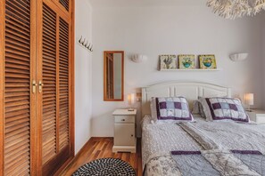 Room - Neptuno 3: Stunning apartment with sea views in Port de Soller with A/C (Port de Sóller)