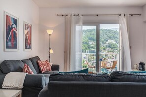 Living area - Neptuno 3: Stunning Sea Views Apartment in Port de Soller w/AC (Port de Sóller)