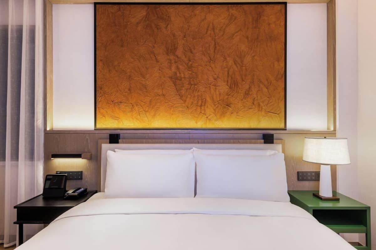 Comfort Double Room, Courtyard View | Cadar kapas Mesir, peralatan tempat tidur premium, gebar bulu kapas
