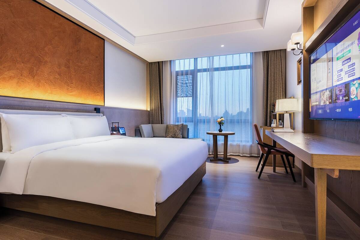 Kamar Double Superior, 1 Tempat Tidur Queen | Seprai katun Mesir, seprai premium, dan selimut bulu angsa