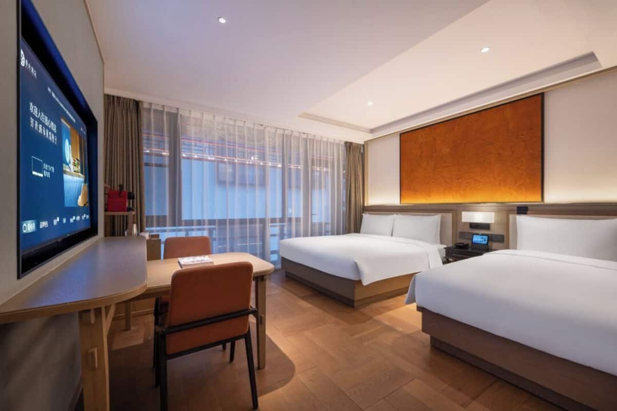 Kamar Keluarga, Beberapa Tempat Tidur | Seprai katun Mesir, seprai premium, dan selimut bulu angsa
