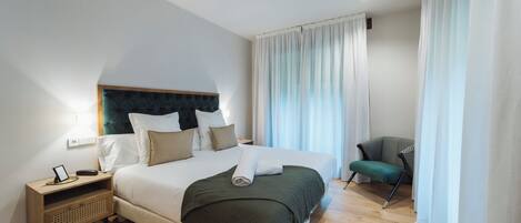 Ropa de cama de alta calidad y minibar