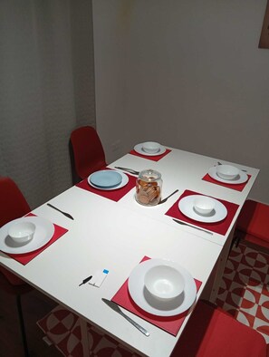 Dining - The Linwood Terrace (Eastwood)