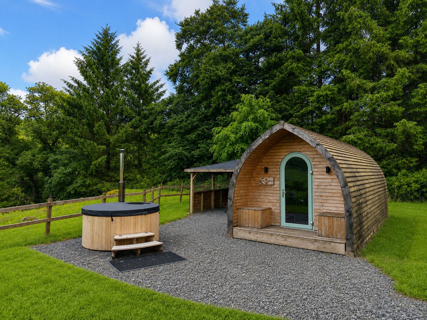 Outdoor spa tub