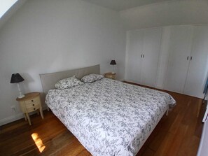 2 Schlafzimmer, Bügeleisen/Bügelbrett, WLAN, Bettwäsche
