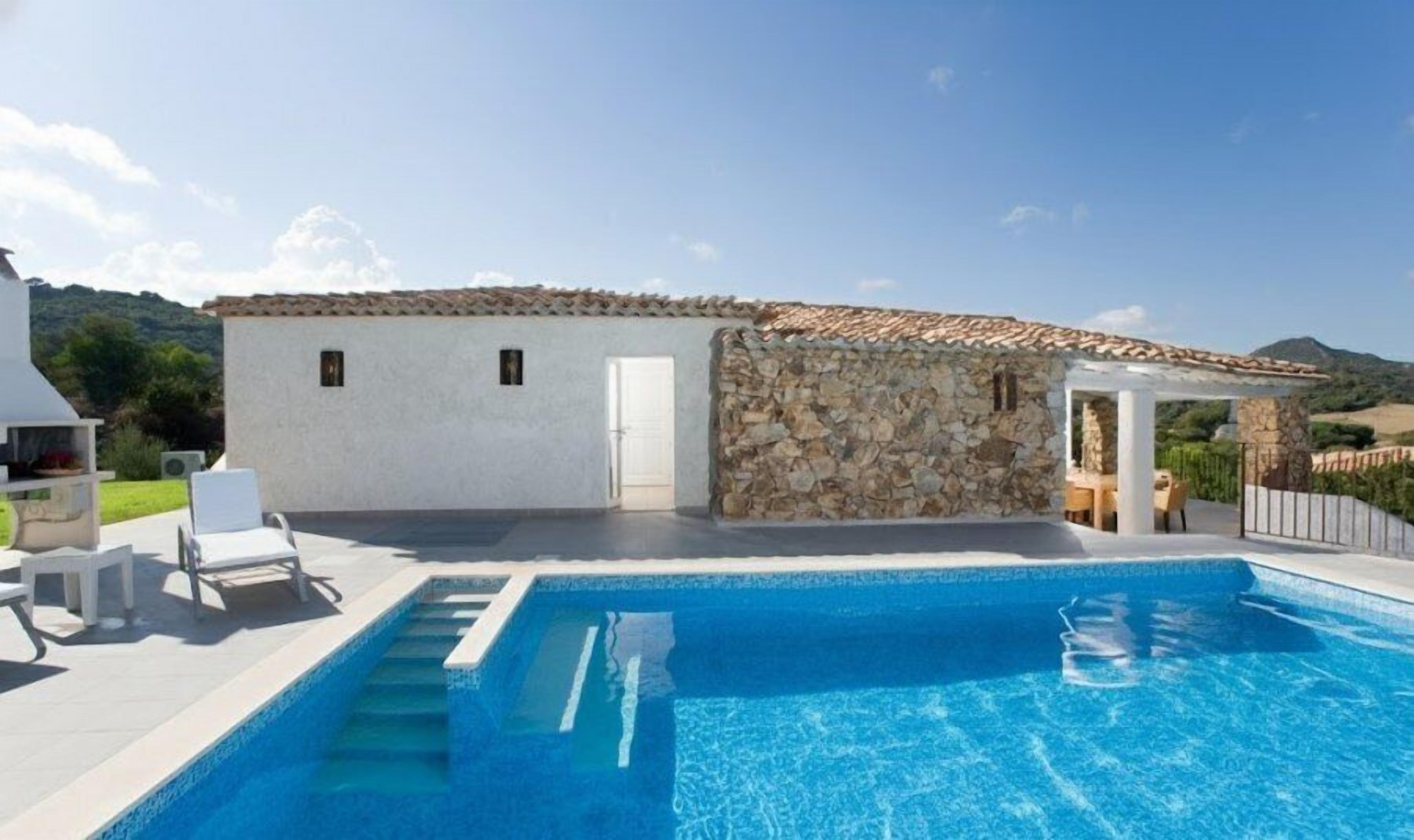 Superior Villa, 2 Bedrooms, Patio, Garden View | Living area
