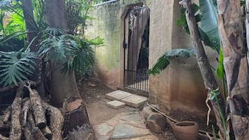 House, 2 Bedrooms, Smoking, Garden View | Property grounds