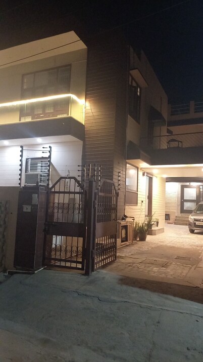 Spacious 5-bedrooms with attached bathrooms A C bungalow in charming Mathura.