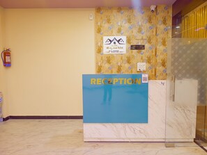 Lobby - Hotel Shree Raghunandan Palace (Ujjain)