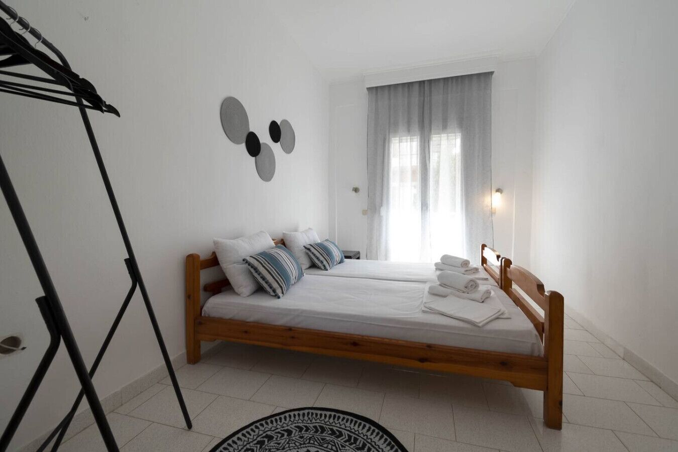 2 bedrooms, WiFi, bed sheets