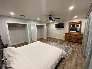 3 Schlafzimmer, Bügeleisen/Bügelbrett, WLAN, Bettwäsche