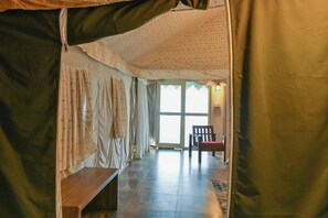 Royal tent | Een laptopwerkplek, gratis wifi