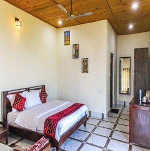 Room - Anandam Heights (Matogi)