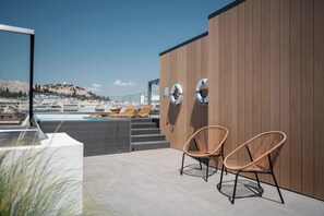 Piscina externa sazonal