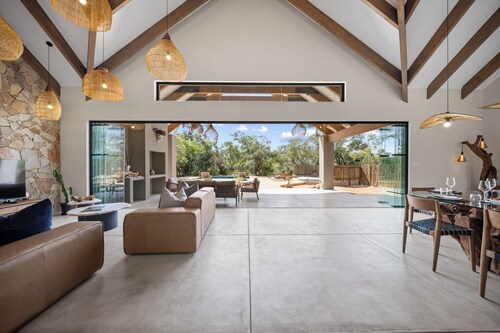 Kimbilia Luxury Villa 