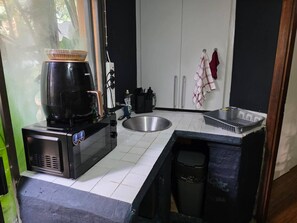 Talo, 2 makuuhuonetta, tupakointi sallittu, näköala puutarhaan | Yksityinen keittiö