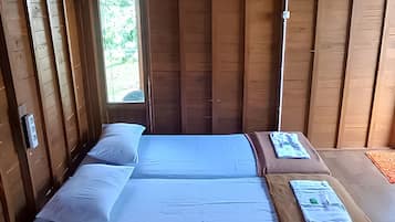 Bungalow, Garden View