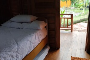 Bungalow, Garden View