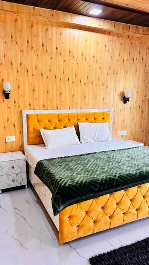 Comfort tweepersoonskamer, balkon, uitzicht op bergen