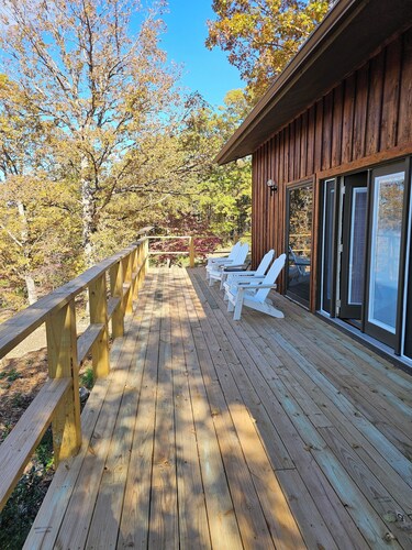 Beautiful 3-bedroom house with AC in delightful Tecumseh