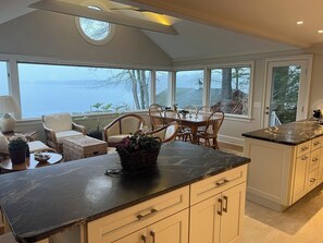 Dining - Exceptional Lakefront Home on Springfield Point – Lake Winnipesaukee (Wolfeboro)