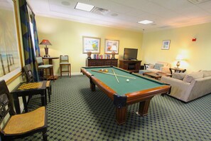 Game room - Beautiful, Stylish Poolside Condo! (Bonita Springs)