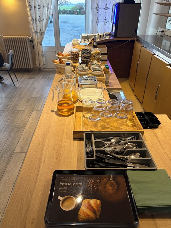 Petit déjeuner buffet