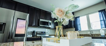 Lovely 4-bedroom house in charming Columbia, SC