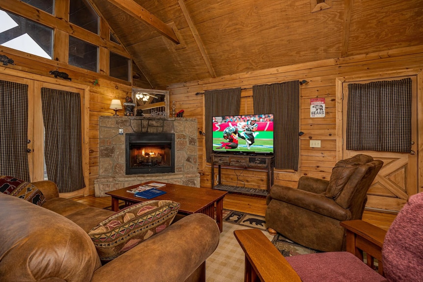 Hot Tub | Fireplace | Multicade | Mountain Views - Gatlinburg, TN